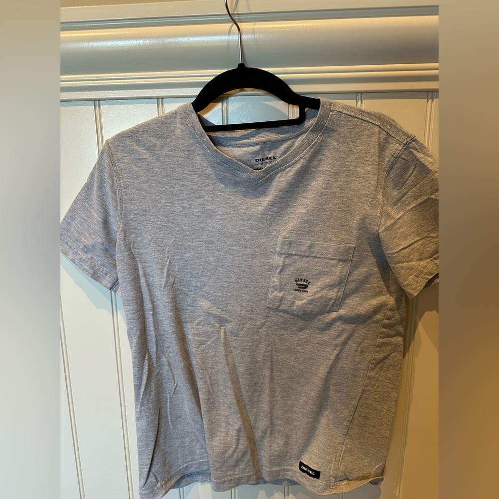 DIESEL Boys Size 10/12 Medium Youth Grey Short Sleeve V-Neck Tee Shirt